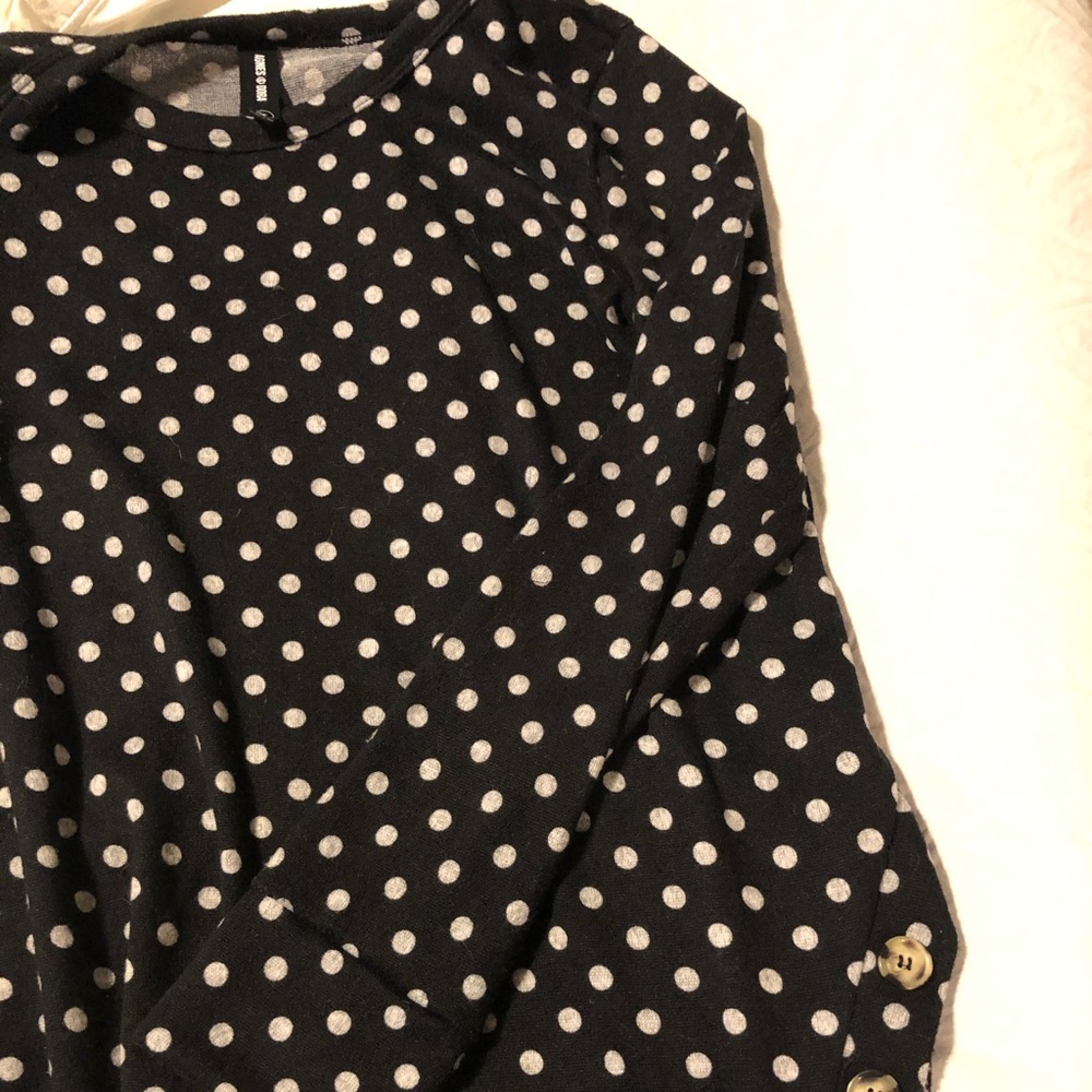 Agnes and Dora side button sweater